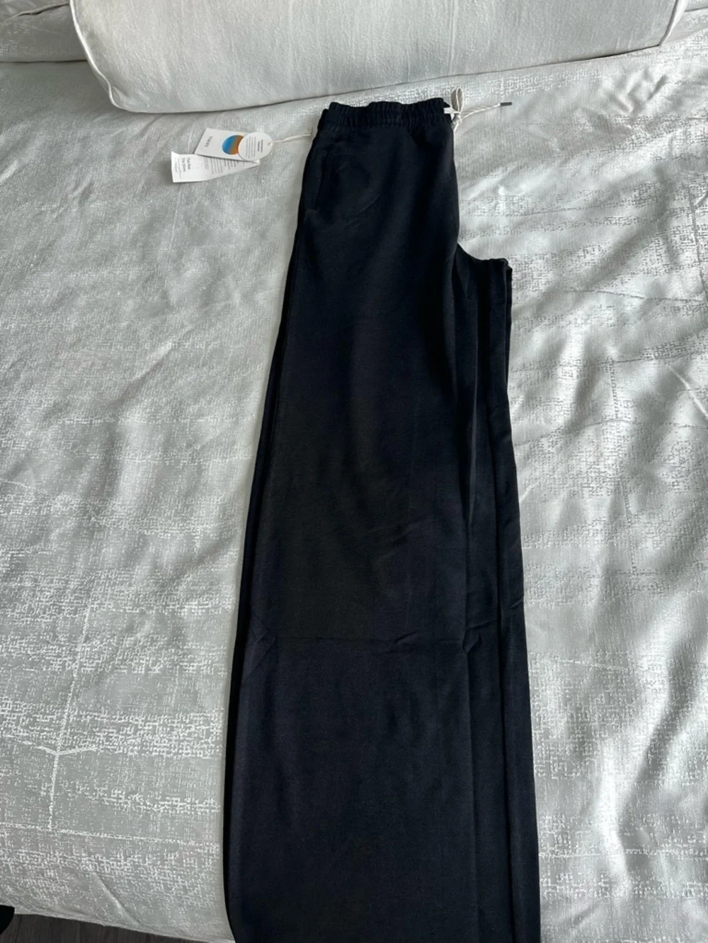 Vuori Black Joggers with White Drawstring - Picture 7 of 7